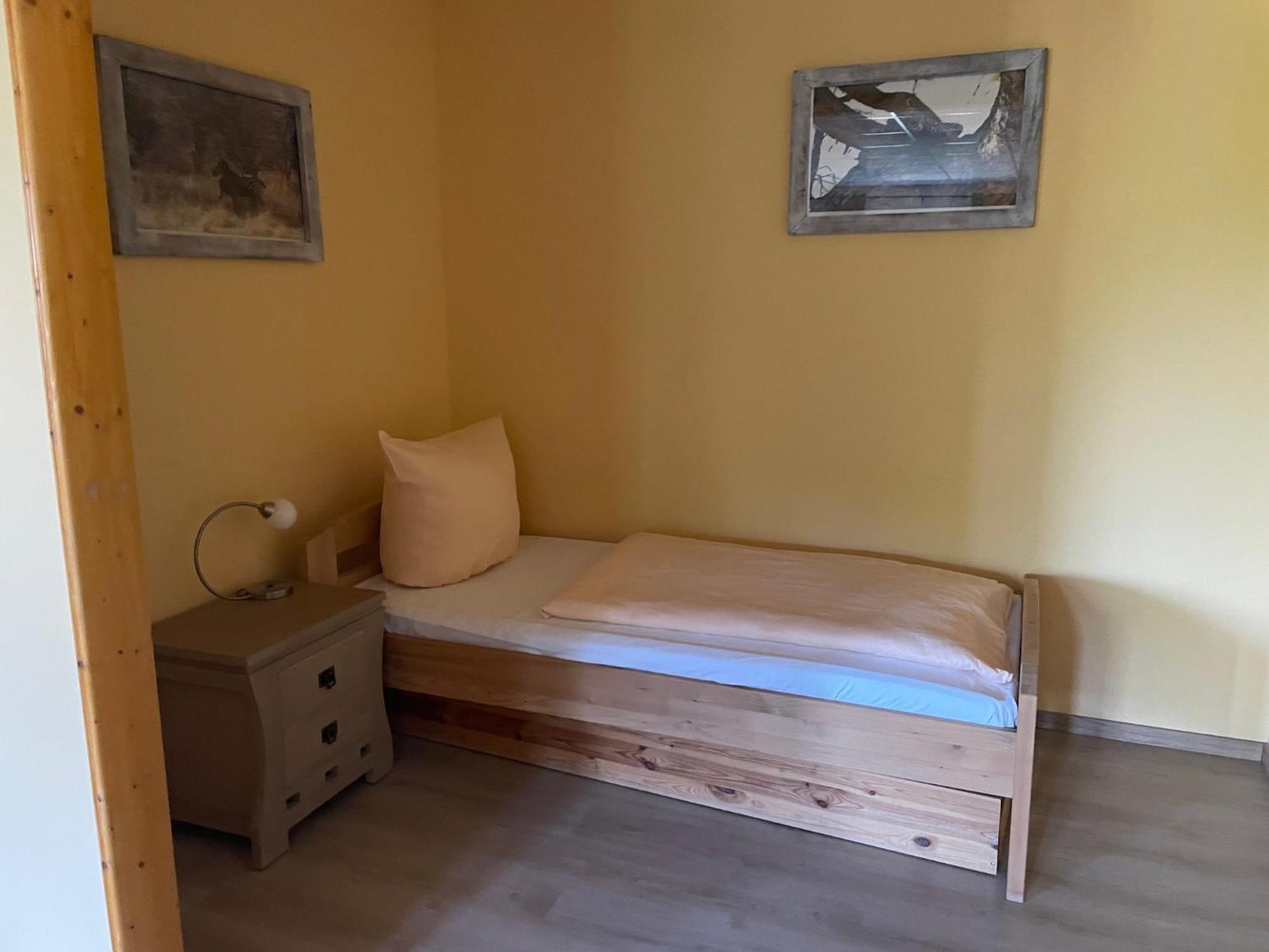 Hotel Rabenstein Raben Steinfeld Ngoại thất bức ảnh